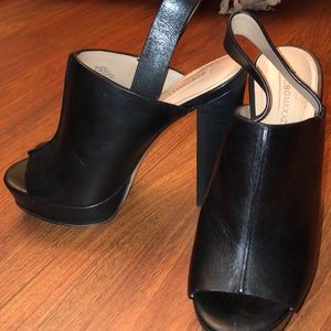 BCBG heels😍